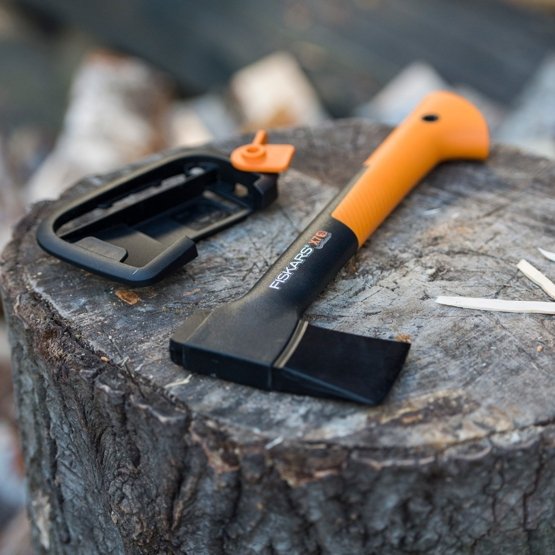 Accetta ascia da taglio spacca legna professionale maneggevole e porta –  Briconess Business Italia